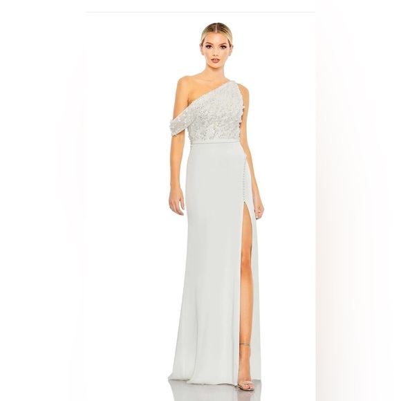 Mac Duggal Embellished Drop Shoulder Column Gown with High Slit and Button Accen - Picture 1 of 10